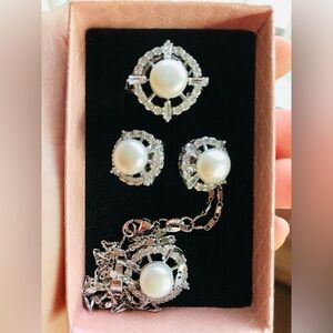 Brandnew Freshwater Pearl Sets